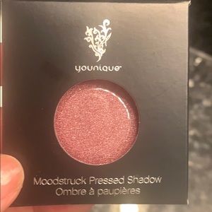Moodstruck pressed eyeshadow
